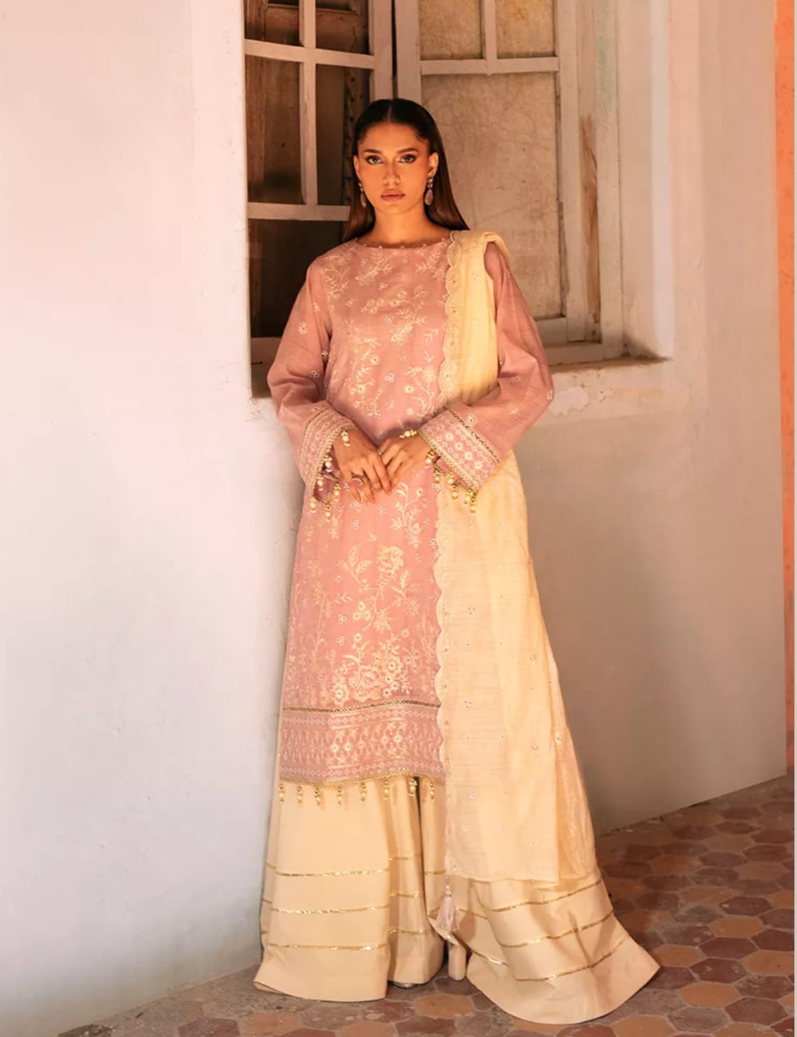 SALITEX EMBROIDERED 3 PC's