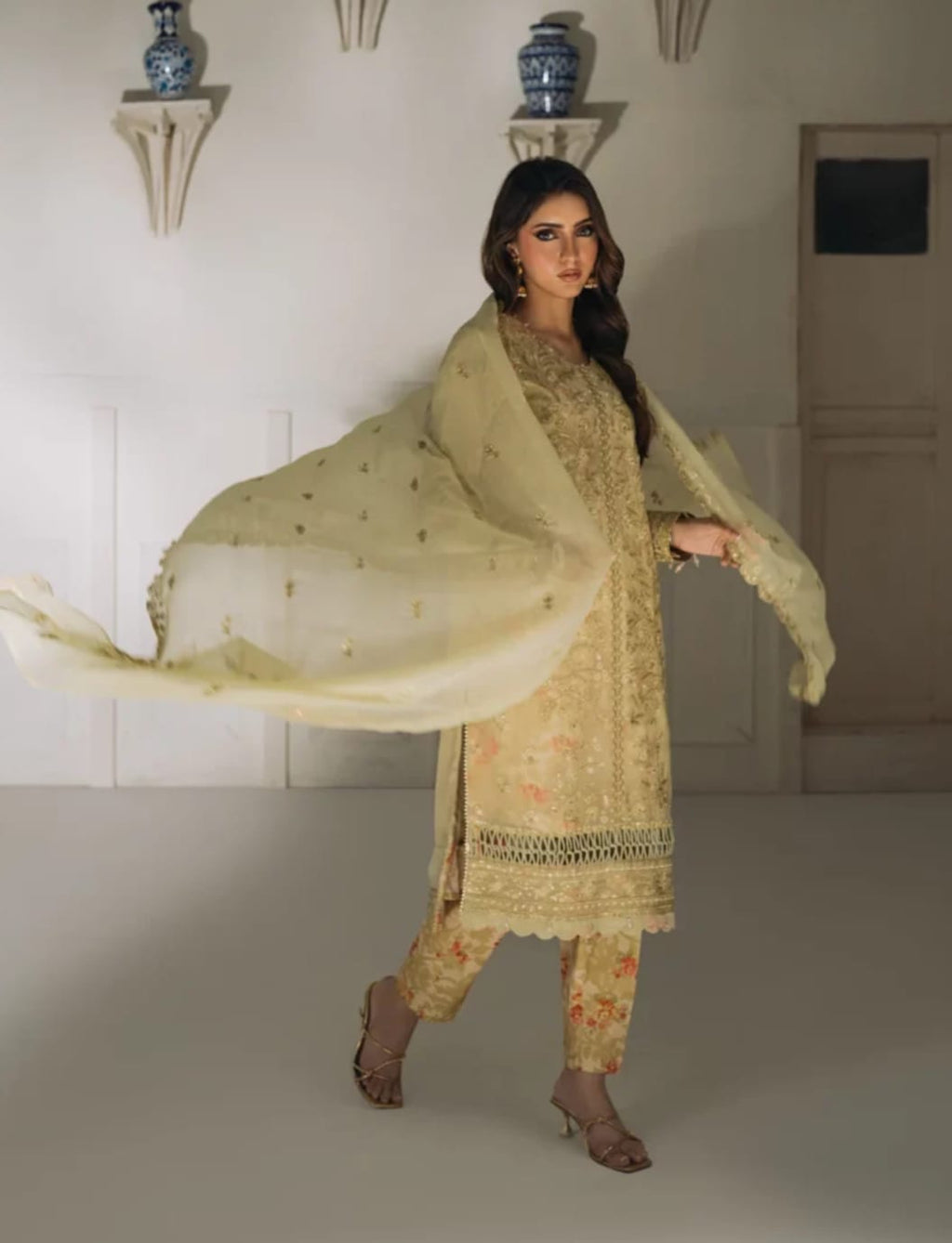 SALITEX EMBROIDERED 3 PC's